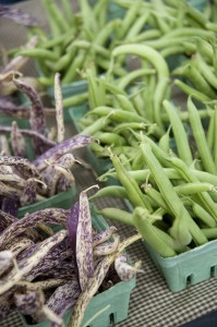 fresh green beans and dragontongue beans